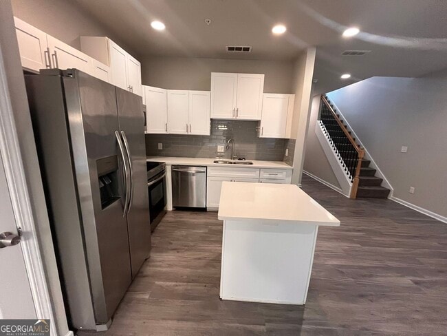 Building Photo - 8329 Triple Crown Dr