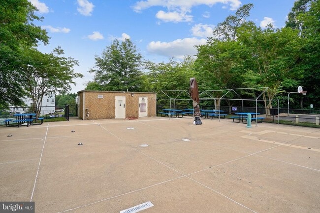 Building Photo - 3850 Koval Ln