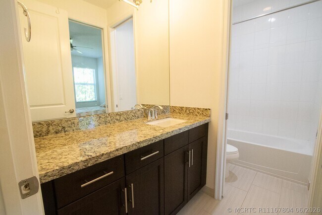 Building Photo - 23045 Clear Echo Dr