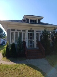 Building Photo - 2 Bedroom Home in West Glen Park