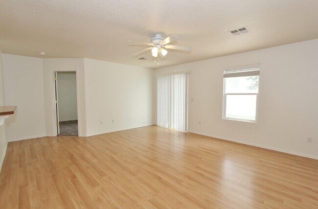Building Photo - 1208 N Chesire Dr Kuna
