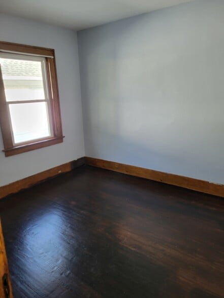 Bedroom1 - 87 McNaughton St