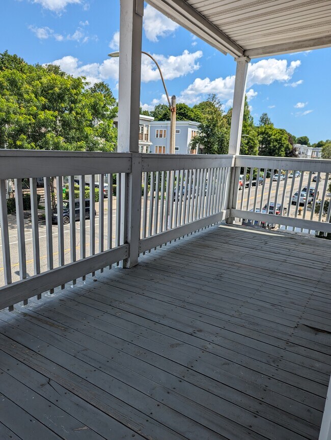 Building Photo - 308 Belgrade Ave