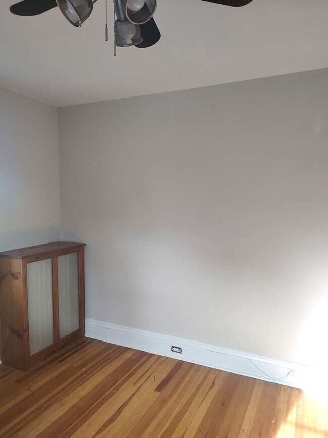 Building Photo - Incredible 3-Bedroom Detached Home in Bryn...