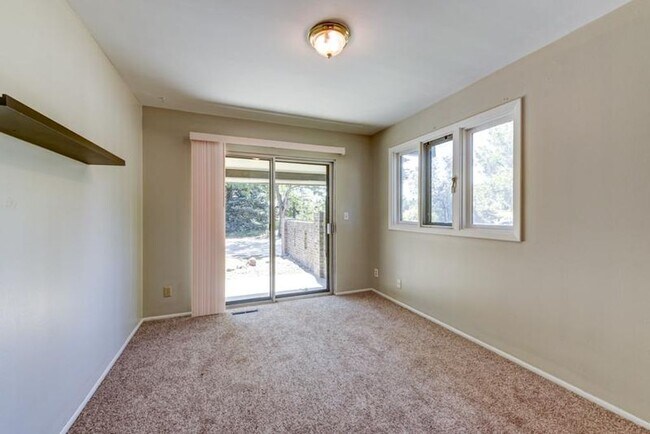 Building Photo - 4125 Apache Rd