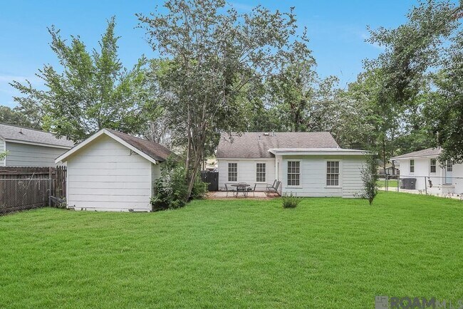 Building Photo - 4314 Mimosa St