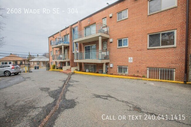 Building Photo - 2608 Wade Rd SE