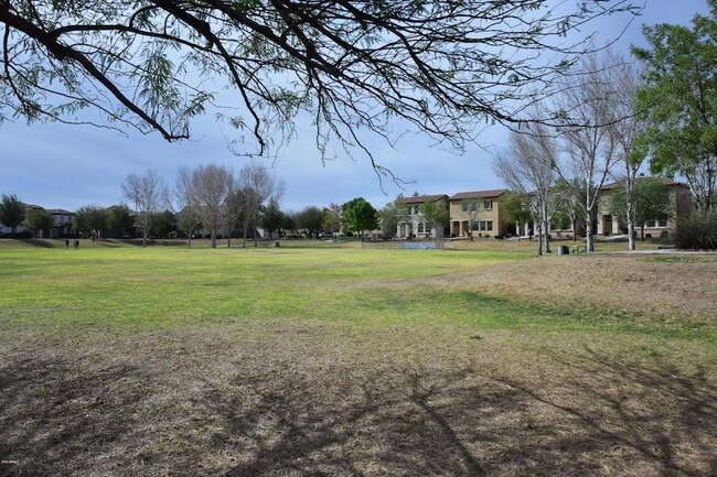 Building Photo - 4757 E Woodside Way