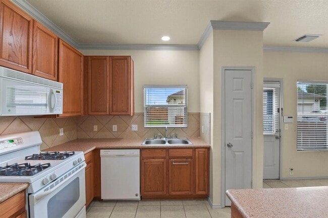 Building Photo - 3408 Glenmore Meadow Dr