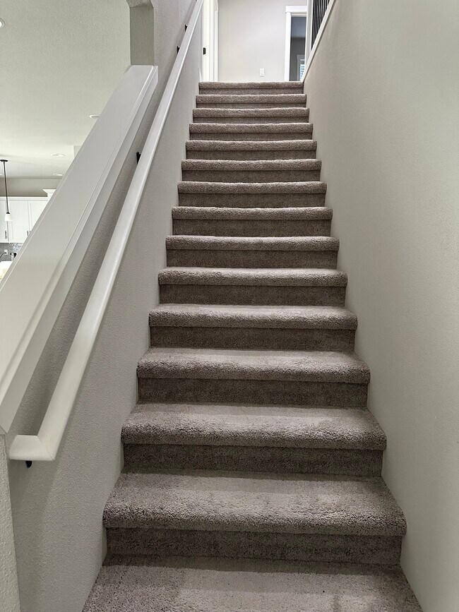 Building Photo - 22405 SW Frst Crk Wy