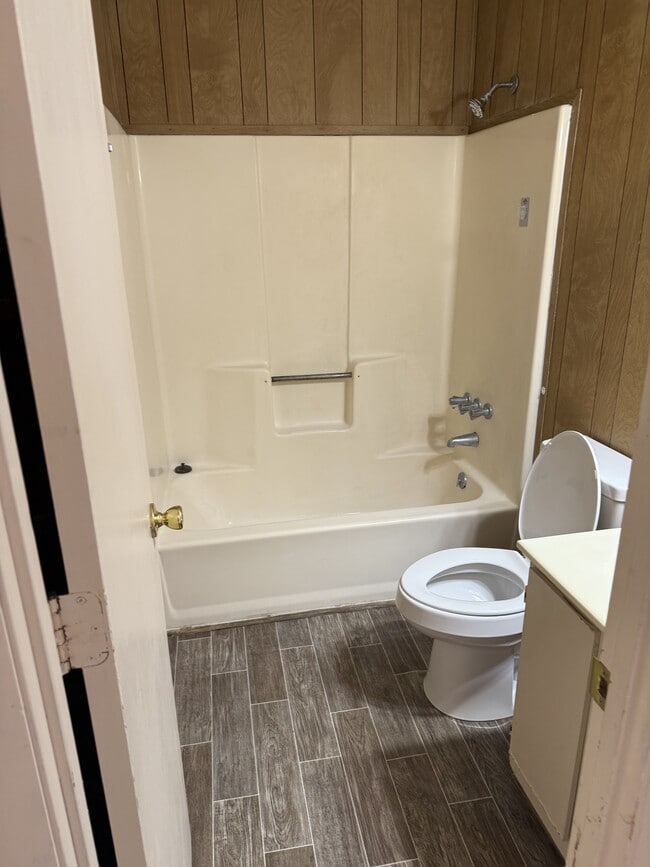 Building Photo - 3800 Guardian Ave