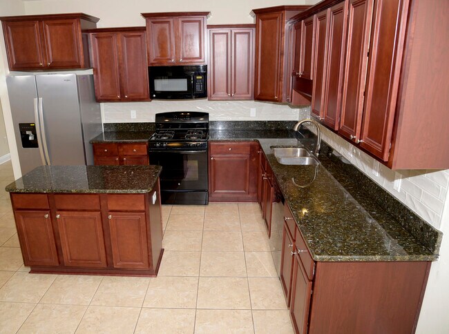 Building Photo - 289 Dickens Dr