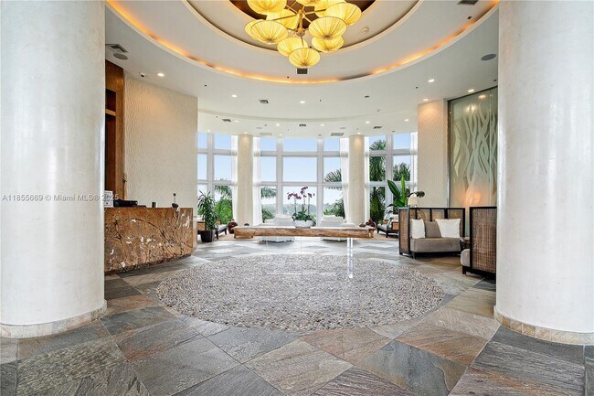 Building Photo - 2641 N Flamingo Rd