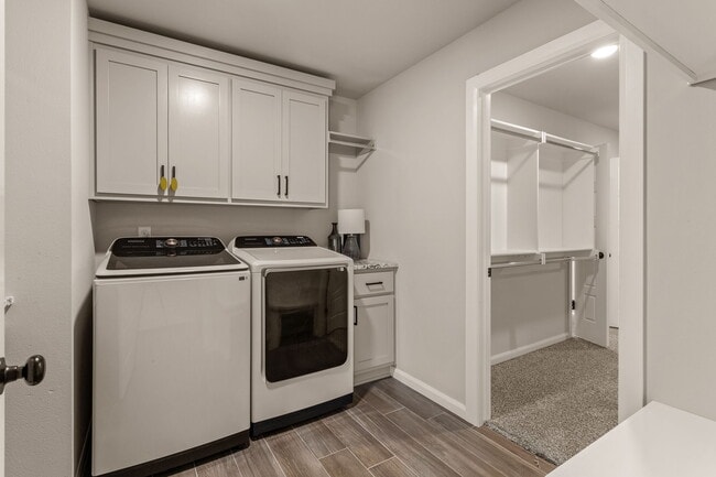 Building Photo - 13 E 32nd St