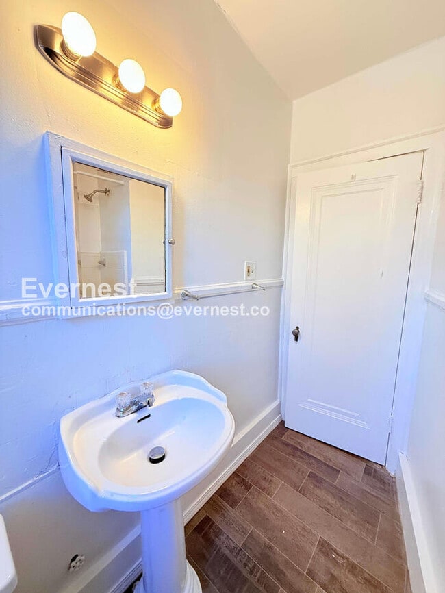 Building Photo - 12003 Prairie St