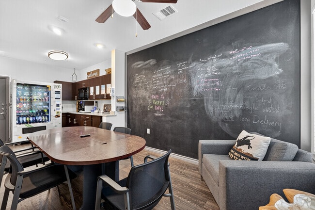 Study Suite - Cherry Street | Student Housing