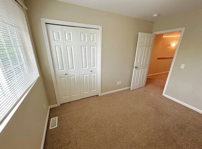 Building Photo - 9724 S 244th Pl