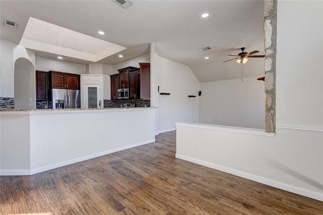 Building Photo - 10809 River Oaks Dr