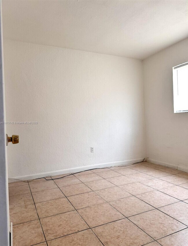 Building Photo - 2330 NW 11th St