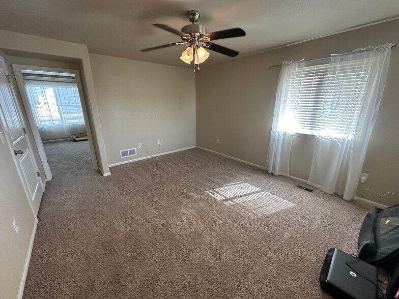 Building Photo - 8374 Longleaf Ln