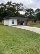 Building Photo - 512 Quail Ln