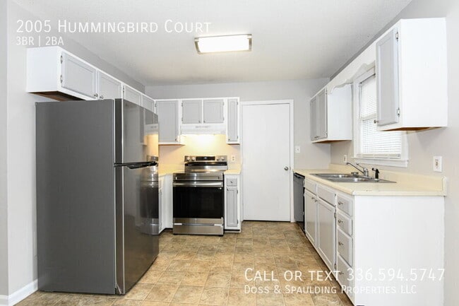 Building Photo - 2005 Hummingbird Ct