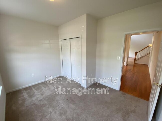 Building Photo - 1012 Maureen Dr