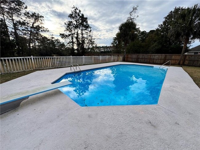 Building Photo - 183 Wood Crest Cir