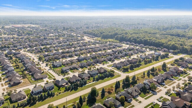 Building Photo - 50247 Cheltenham Dr