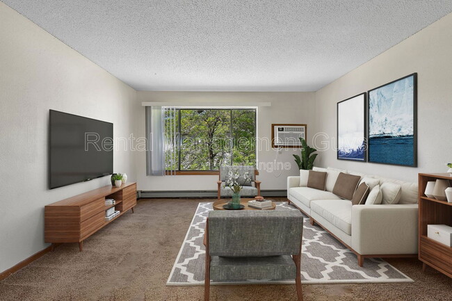 Primary Photo - 131 Cedar Ct E