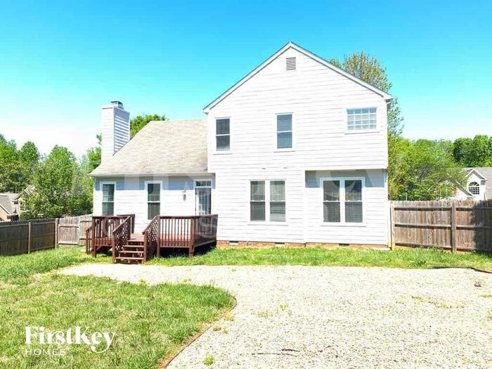 Building Photo - 307 Lucas Park Dr