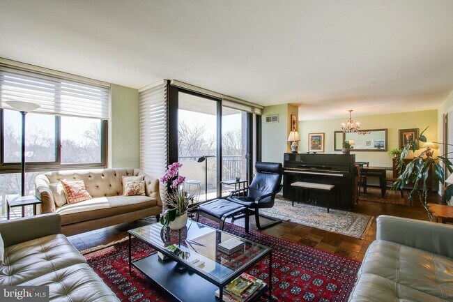 Primary Photo - 4620 N Park Ave