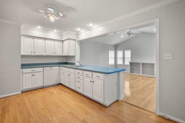 Building Photo - Make This Your Home!