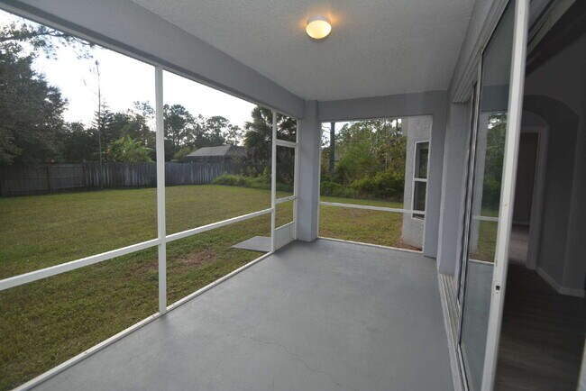 Building Photo - "Charming 3-Bed Oasis in Palm Coast - 1,85...