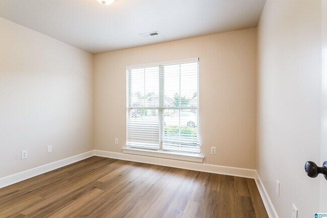 Building Photo - 181 Creekstone Tr