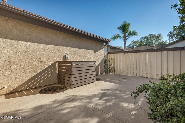 Building Photo - 491 Yorba Linda Pl