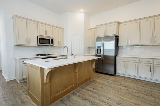 Building Photo - 5043 Henry Merritt St