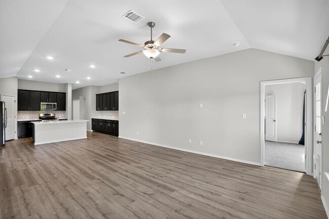 Building Photo - 320 Bright Star Ln