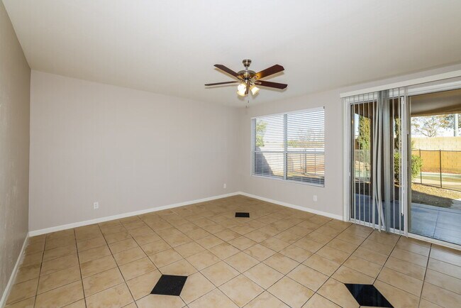 Building Photo - 12839 N 57th Ave