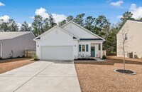 Building Photo - Modern Moncks Corner Home!