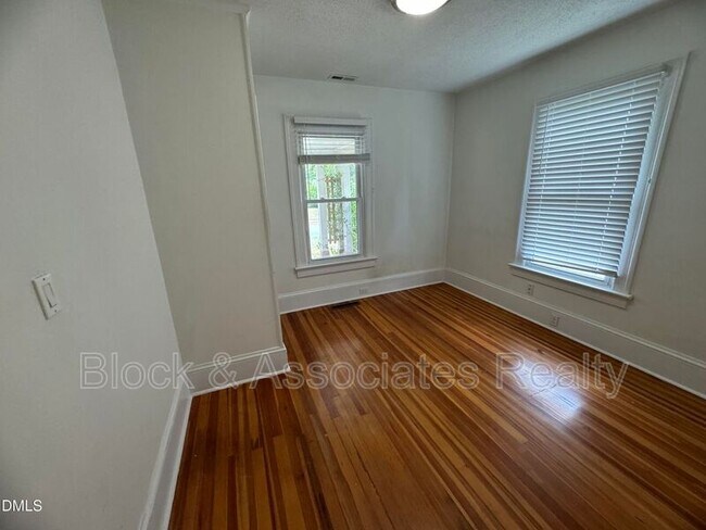 Building Photo - 3129 Stanhope Ave