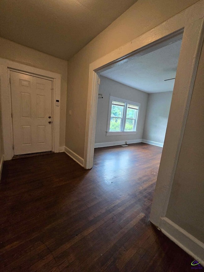 Building Photo - 1273 Hillyer Ave