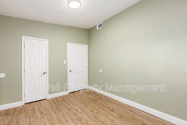 Building Photo - 407 Westfield Dr