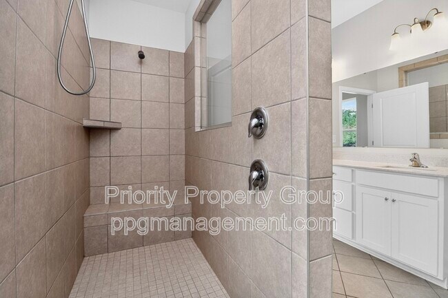 Building Photo - 3010 Eagle Ridge Ln