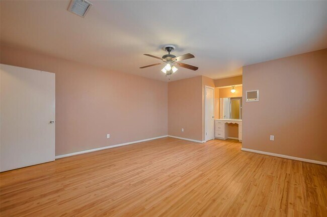 Building Photo - 7906 Braesview Ln
