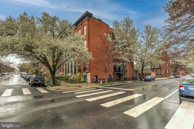 Building Photo - 1601 Bolton St