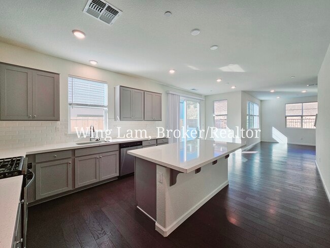Building Photo - 3165 Sunny Gate Ln