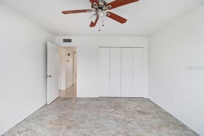 Building Photo - 1309 Warwick Ct