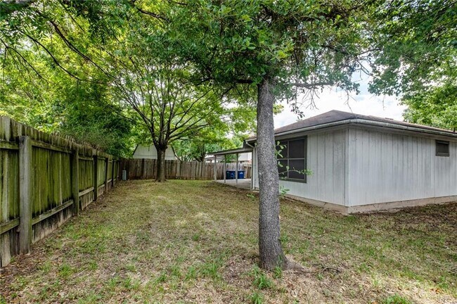 Building Photo - 2203 N Shields Dr