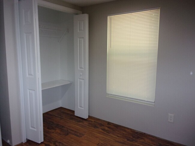 Building Photo - Recently Updated and Refreshed 3 Bedroom 2 Bath Home in Fort Mill